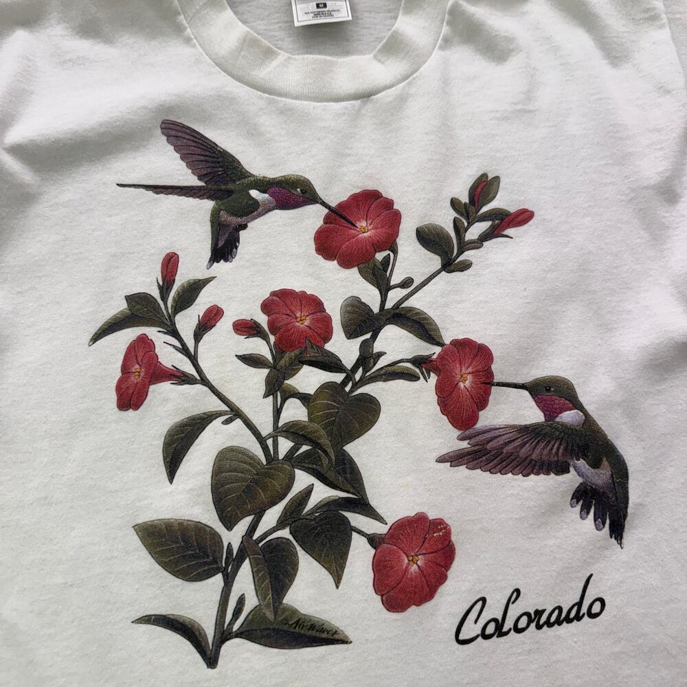 Women's Vintage 90's Colorado Hummingbirds Flowers White Bird Tee Shirt Sz M VTG - Picture 2 of 9